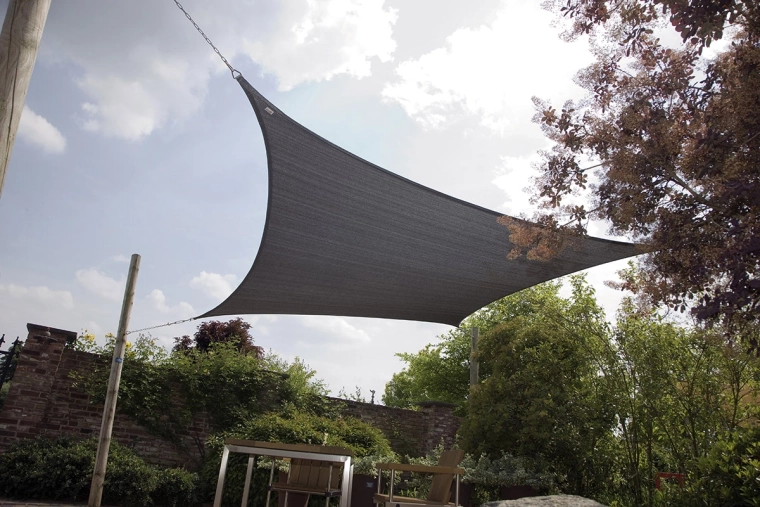 Ombre élégante pour terrasse et jardin