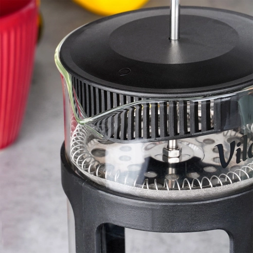 Fine grille inox pour une boisson cristalline