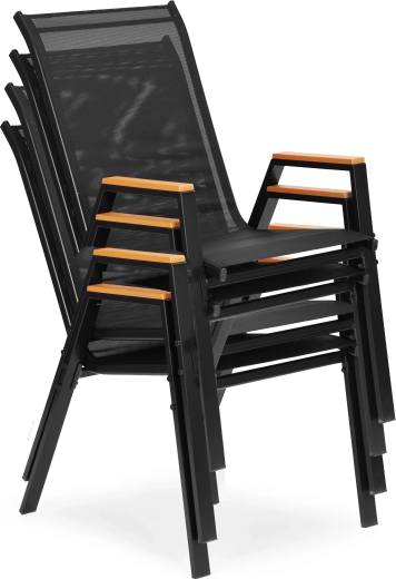 Chaises empilables, gain de place lors du rangement