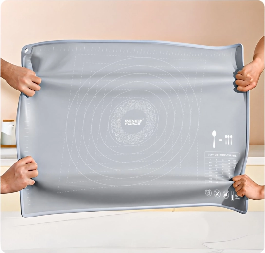 Grande surface 70 × 50 cm pour un travail confortable