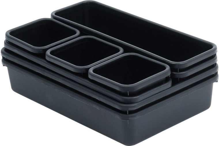 Plastique résistant et rangement empilable