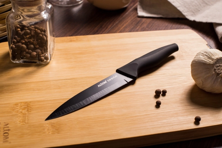 Couteau universel pour la cuisine de tous les jours