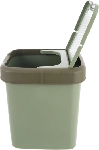 Couvercle basculant pour un dépôt facile