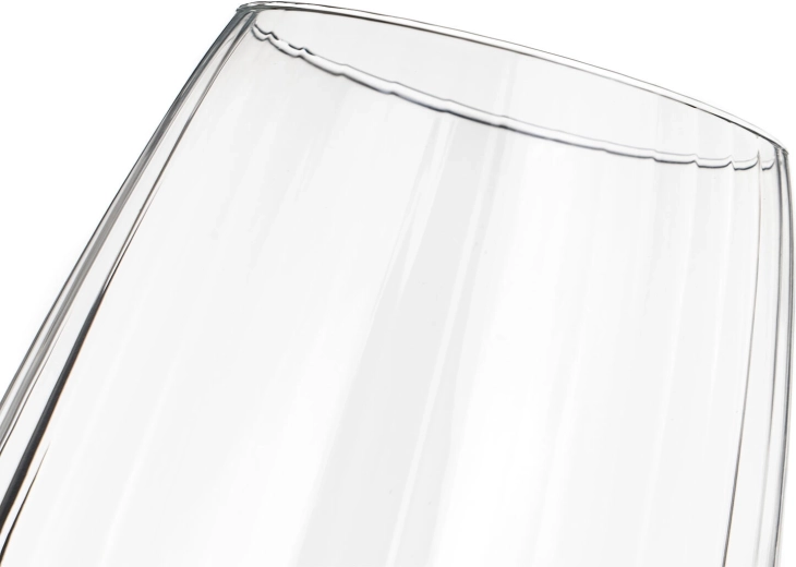 Bord fin et résistant