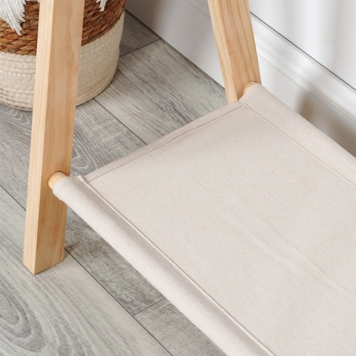 Étagère inférieure pratique pour chaussures et accessoires