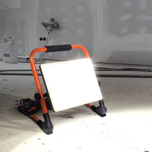 Résistance IP65 pour l’atelier et l’extérieur