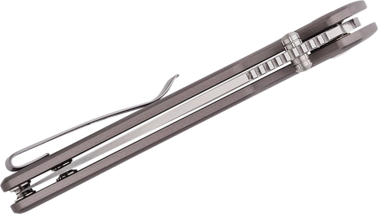Manche en aluminium léger et clip de poche
