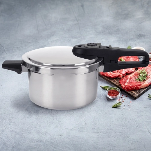 Fond sandwich pour un chauffage uniforme