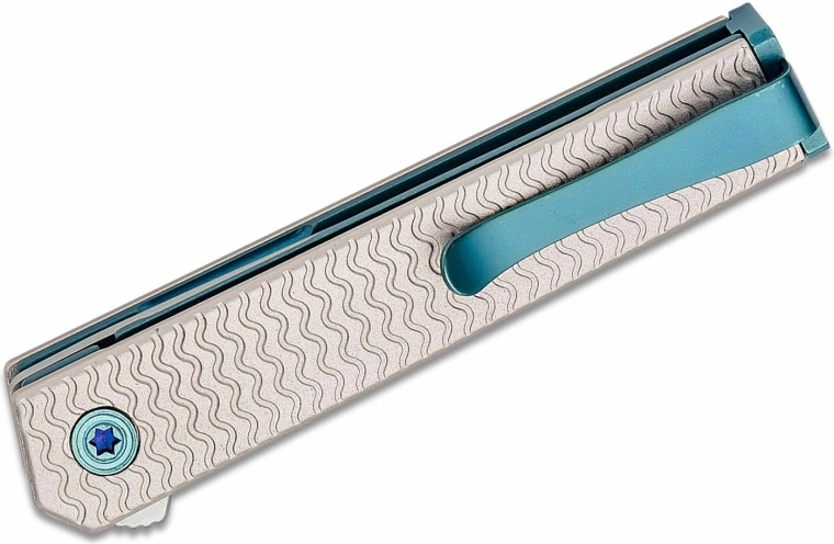 Manche en aluminium texturé et clip de poche