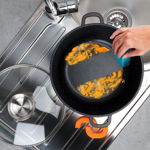 Revêtement granit antiadhésif et entretien facile