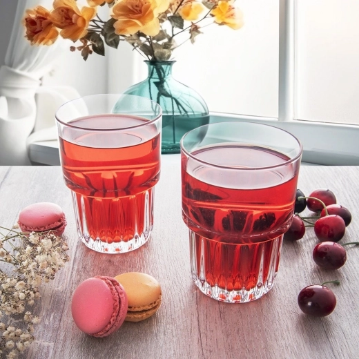 Service élégant des boissons