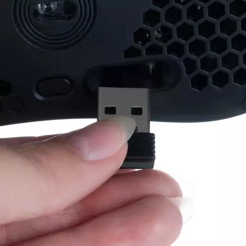 Sans fil 2,4 GHz et batterie rechargeable