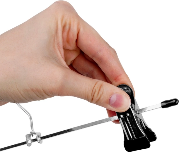 Pinces réglables pour différents types de vêtements