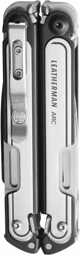 Acier premium MagnaCut et finition noire DLC