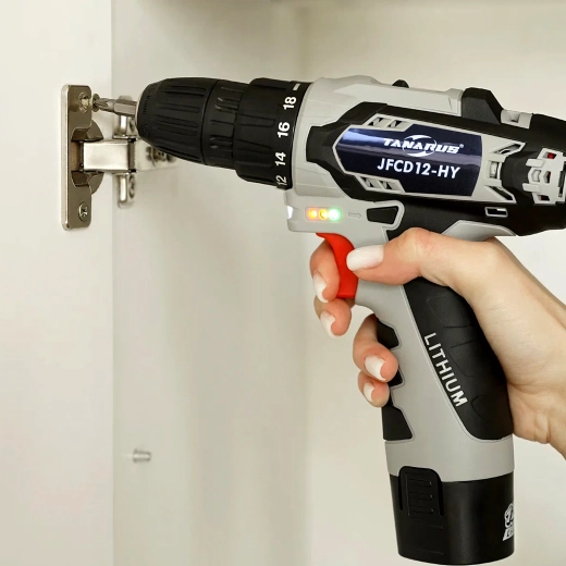 Lumière LED pour travailler même dans l’obscurité