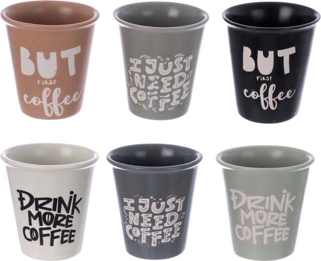 Assortiment de couleurs et de décors pour un service ludique