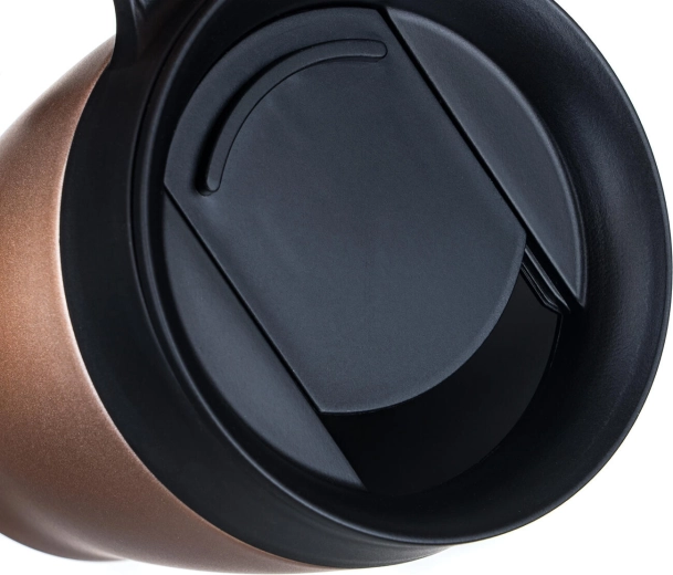 Couvercle pratique avec fermeture coulissante