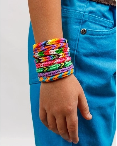 Bracelets colorés qui rendent très bien