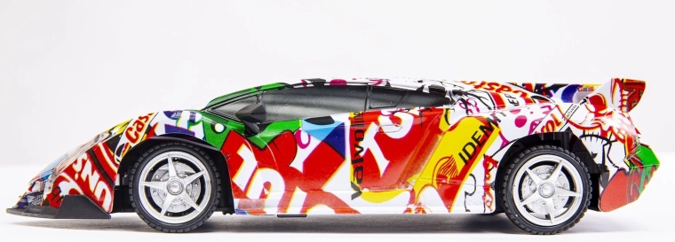 Voiture de sport télécommandée avec éclairage