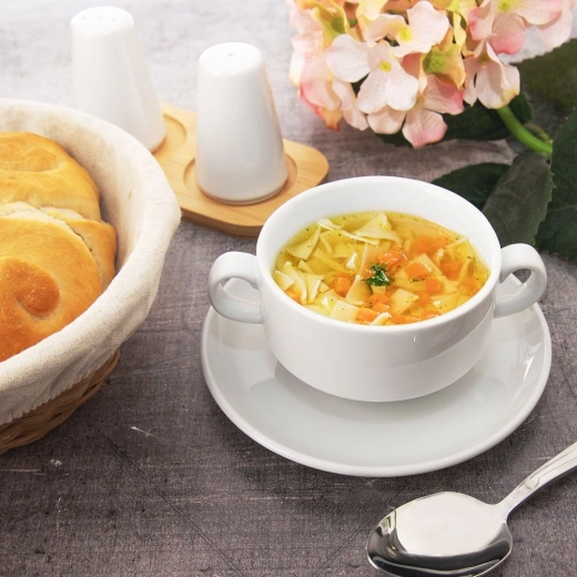 Présentation élégante sur la table