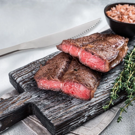 Idéal pour les steaks, les burgers et les viandes grillées