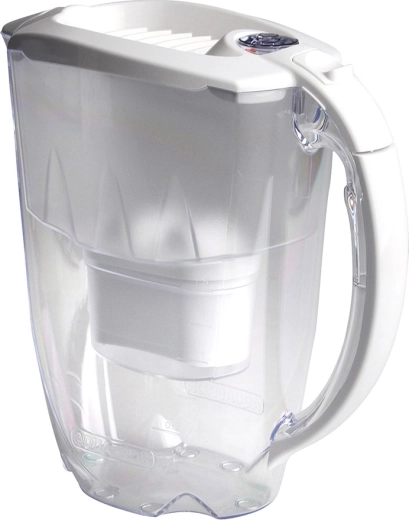 Grande capacité de 2,8 l et versement facile