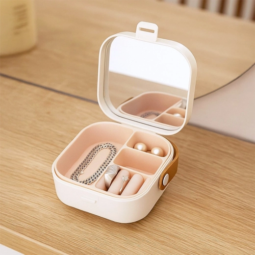 Miroir intégré pour des retouches rapides partout