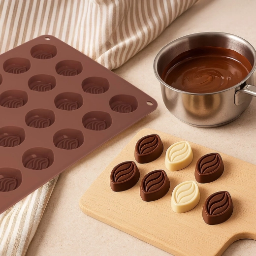 24 cavités pour une fabrication rapide de pralines