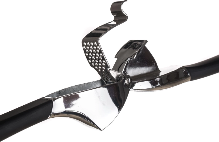 Pressage efficace avec une tête métallique résistante