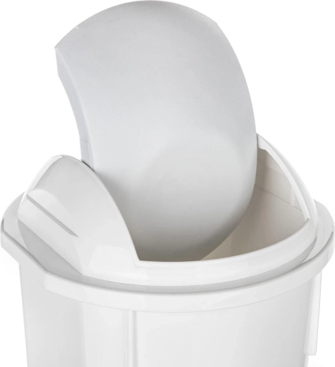 Couvercle basculant pratique