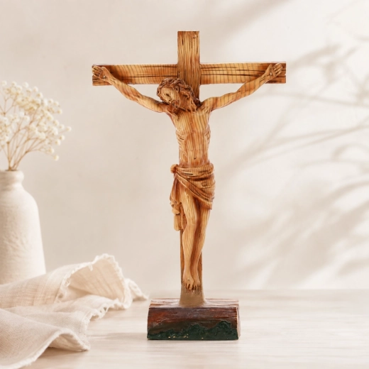 Figure de Jésus travaillée dans les moindres détails