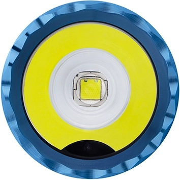 Puissance 1750 lm et portée 220 m