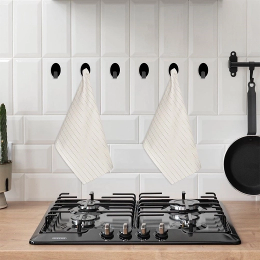 Ordre dans la cuisine et la salle de bain sans perçage