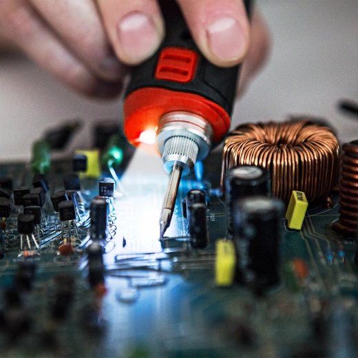 Travail précis et rangement sécurisé