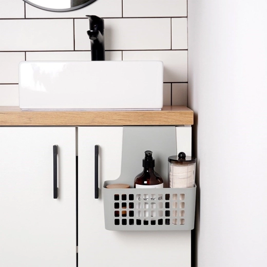 De l’ordre dans la cuisine et la salle de bain