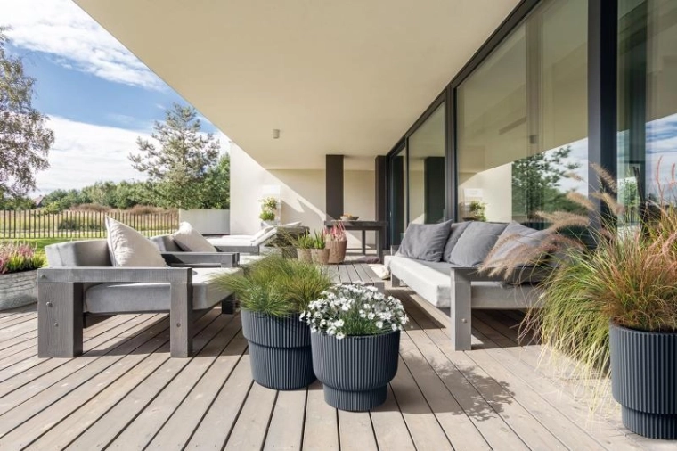 Design rainuré moderne pour tous les espaces