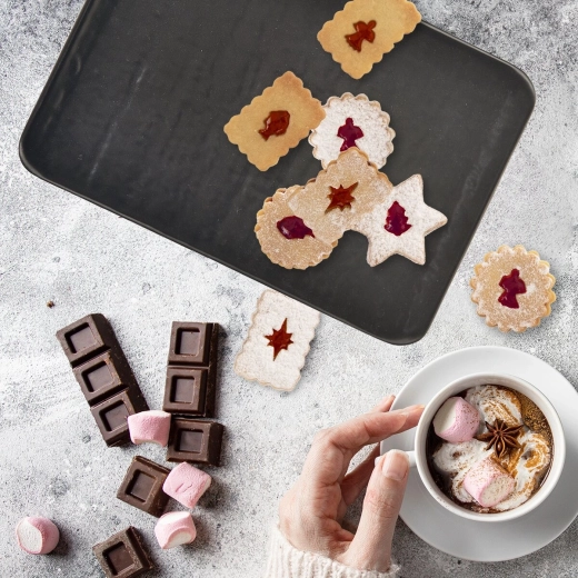 Céramique élégante pour la table du quotidien comme pour les occasions