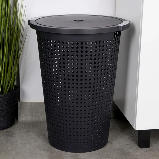 Perforations assurant la circulation de l’air