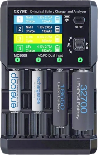 Chargeur et analyseur d’accumulateurs cylindriques SkyRC MC5000 avec USB-C