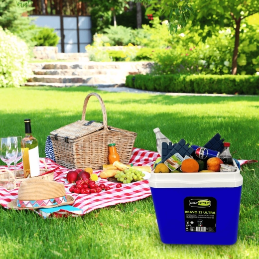 Grand volume 32,5 l et place pour des bouteilles de 2 l