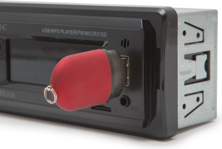 Musique depuis une clé USB, une entrée AUX ou une carte microSD