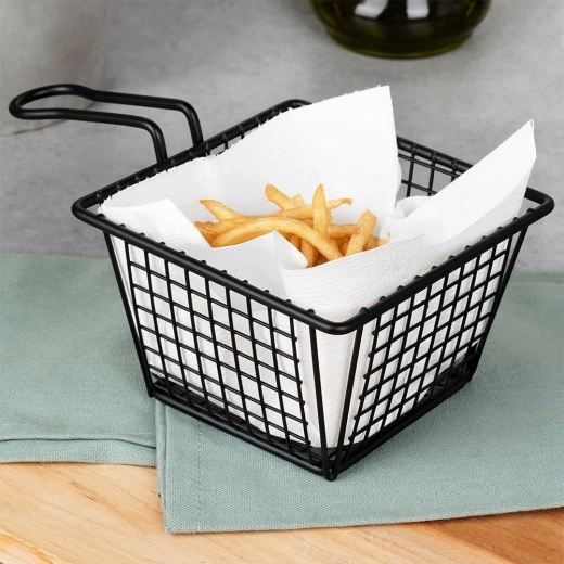 Présentation élégante des frites et snacks