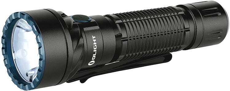 Lumière blanche 1750 lm avec portée jusqu’à 360 m