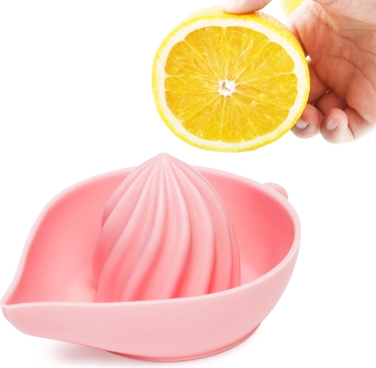 Presse-citron en silicone rose