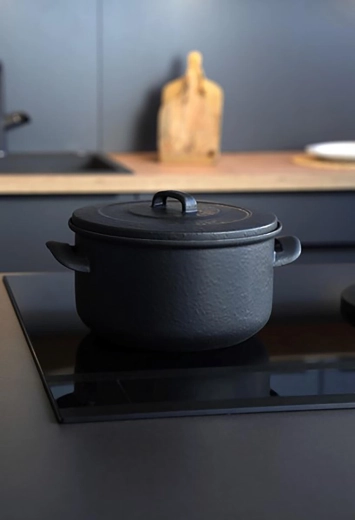 Utilisation universelle, y compris sur induction