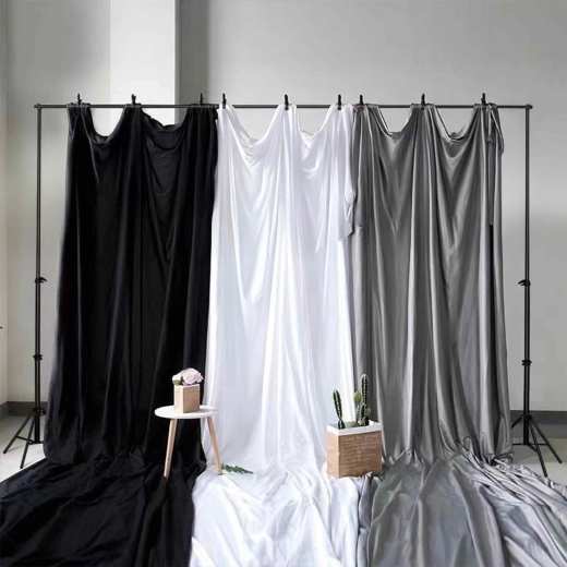 Structure pliable avec housse de transport