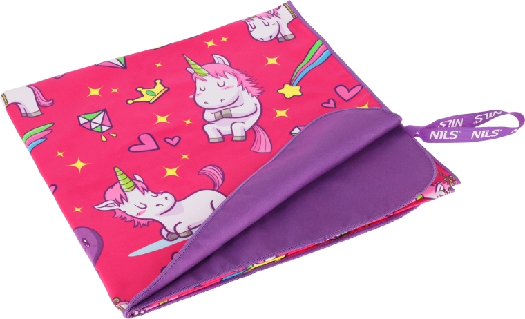 Motif licornes joyeux que les enfants adorent