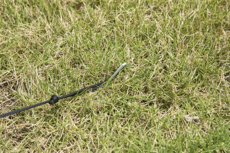 Montage facile et stable