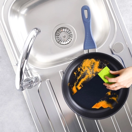 Prise en main confortable et nettoyage facile