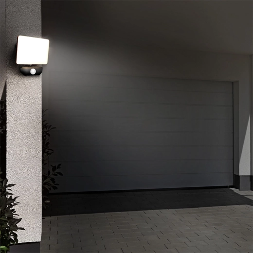 Large faisceau lumineux et blanc neutre agréable
